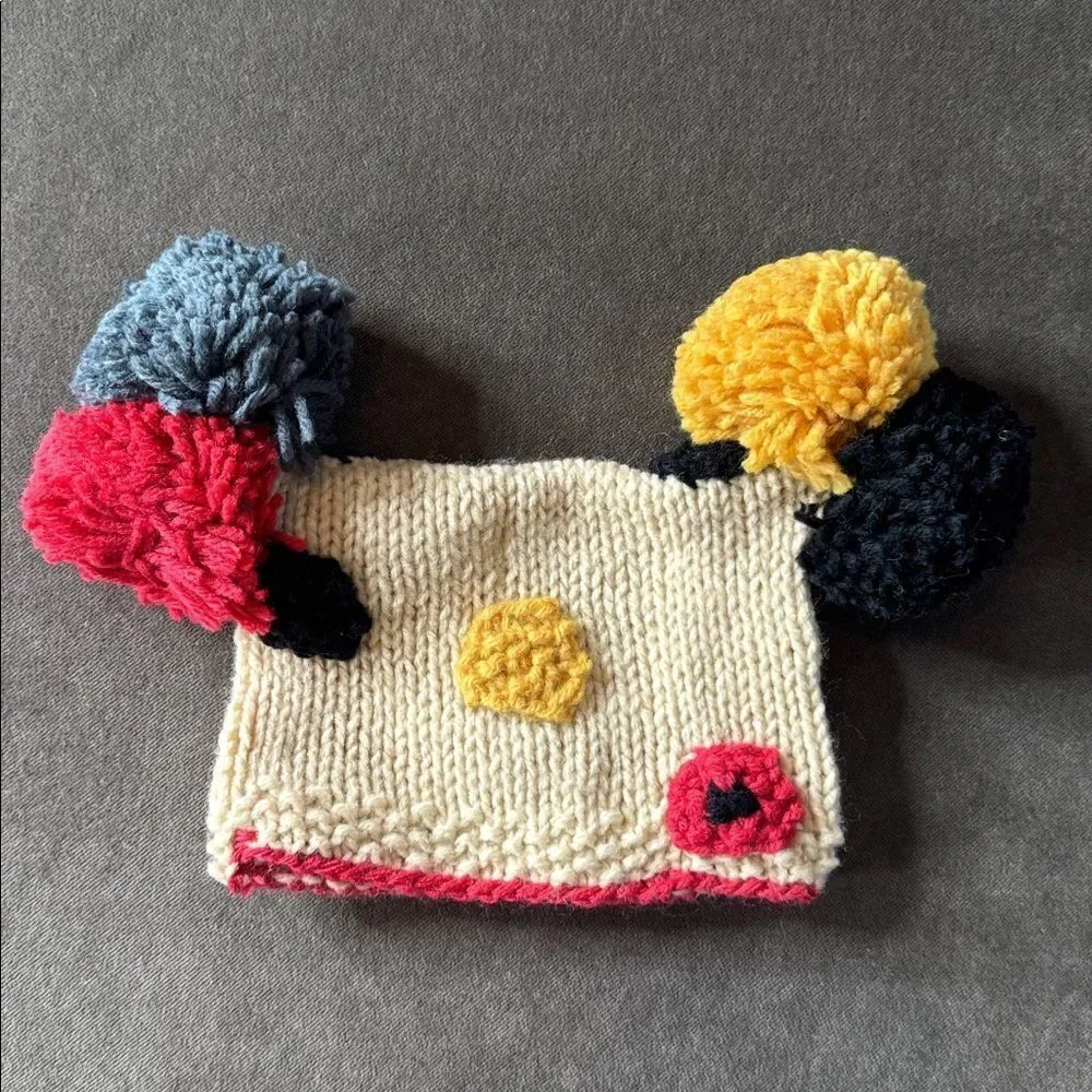 Daisy Baby Infant Spotted Crocheted Beanie Hat with Pom Poms 0-12 months NEW